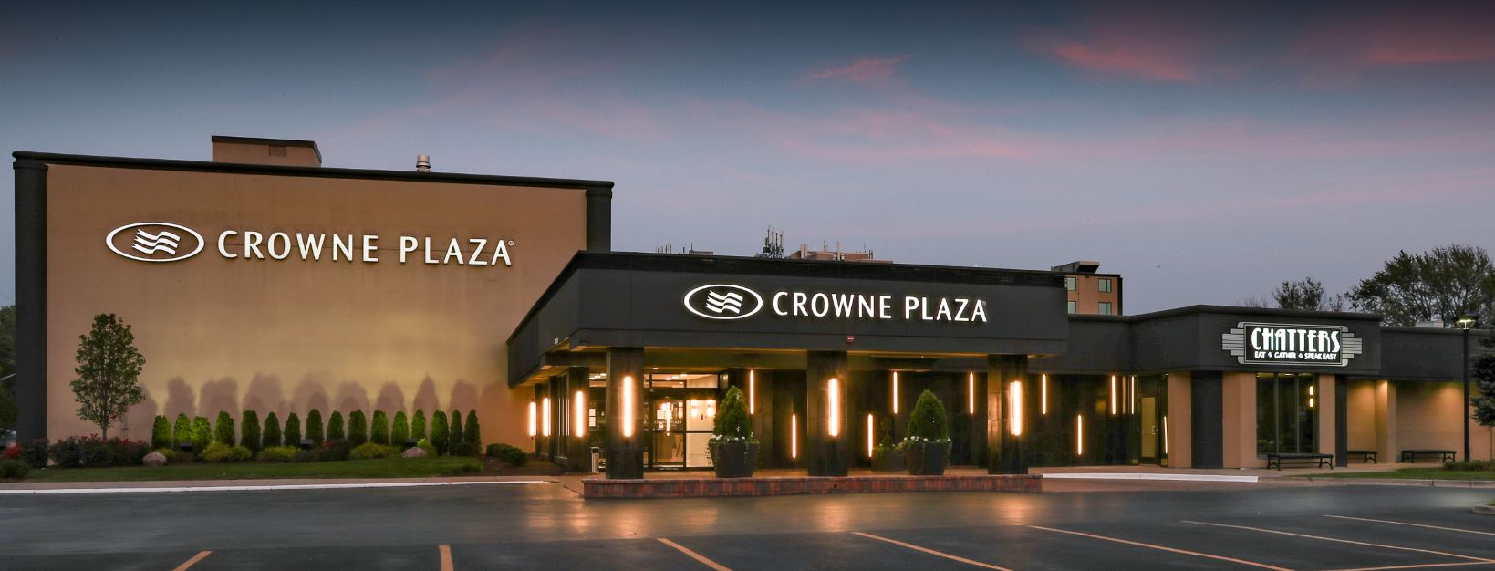 Northbrook Crown Plaza